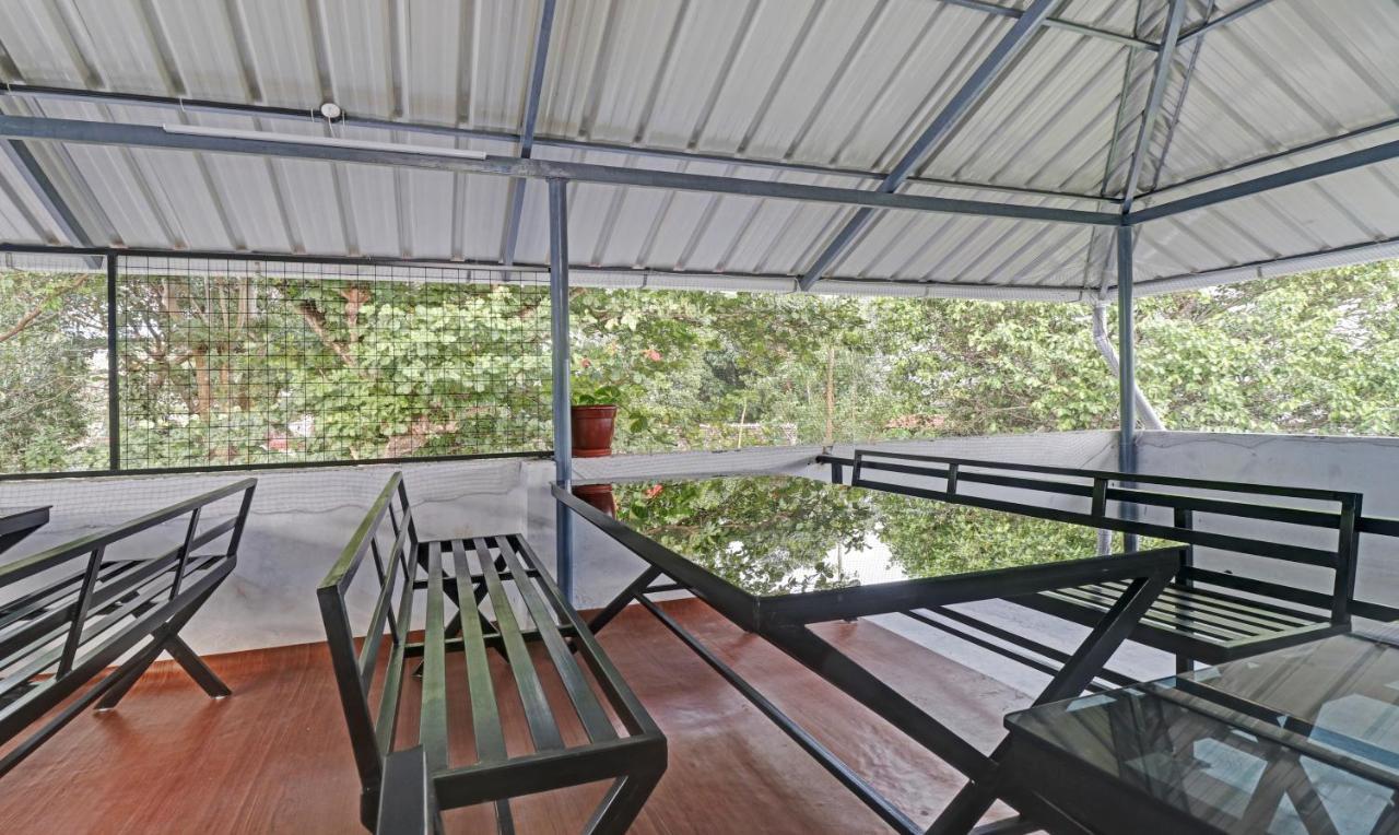 Nirupama,Hotel Aluva 700 Mtr From Aluva Railway Station Alwaye Exteriör bild